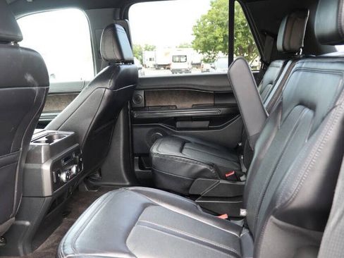 Used 2021 Ford Expedition Limited AWD/4WD image 18