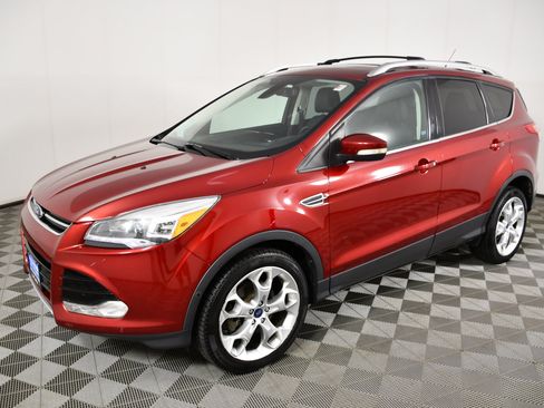 Used 2013 Ford Escape Titanium w/ Parking Technology Pkg AWD/4WD image 10