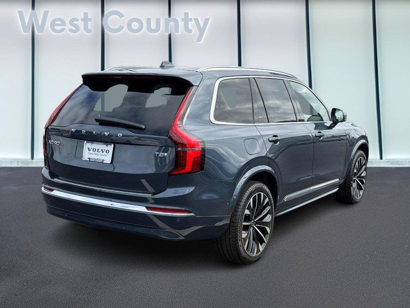 New 2026 Volvo XC90 T8 Plus w/ Protection Package Premier AWD/4WD image 3