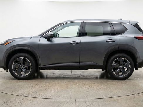 Used 2025 Nissan Rogue SV image 5