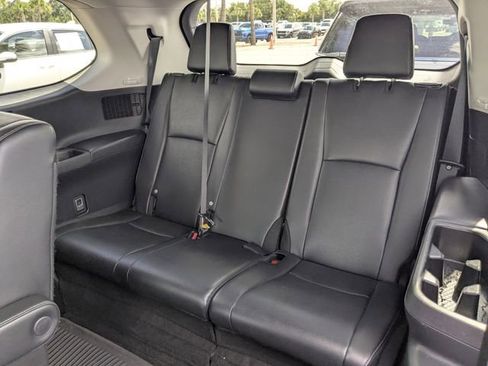 Used 2025 Toyota Grand Highlander FWD image 16