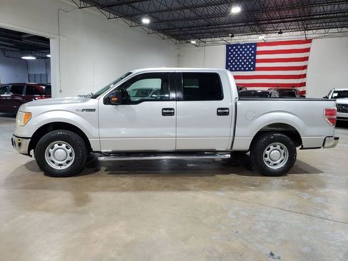Used 2011 Ford F150 XLT w/ XLT Chrome Pkg image 13
