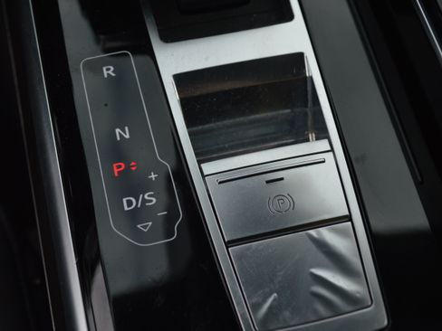 Used 2019 Audi A8 L 3.0T w/ Executive Package AWD/4WD image 24