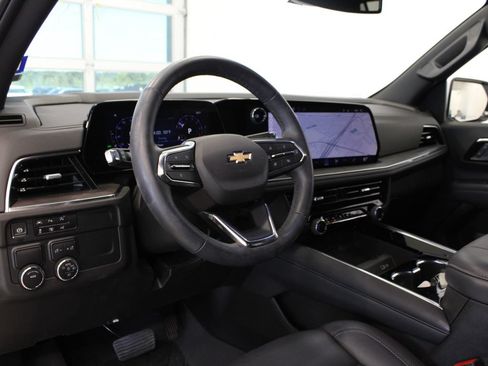 Used 2025 Chevrolet Tahoe LT w/ Comfort Package RWD image 15