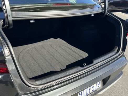 Used 2025 Kia K4 LXS image 24