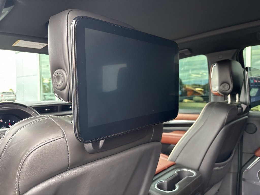 Used 2023 GMC Yukon Denali Ultimate w/ LPO, Floor Liner Package AWD/4WD image 22