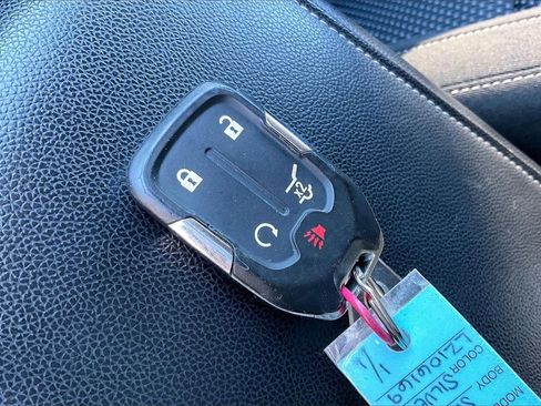 Used 2020 GMC Acadia SLE w/ Driver Convenience Package image 11