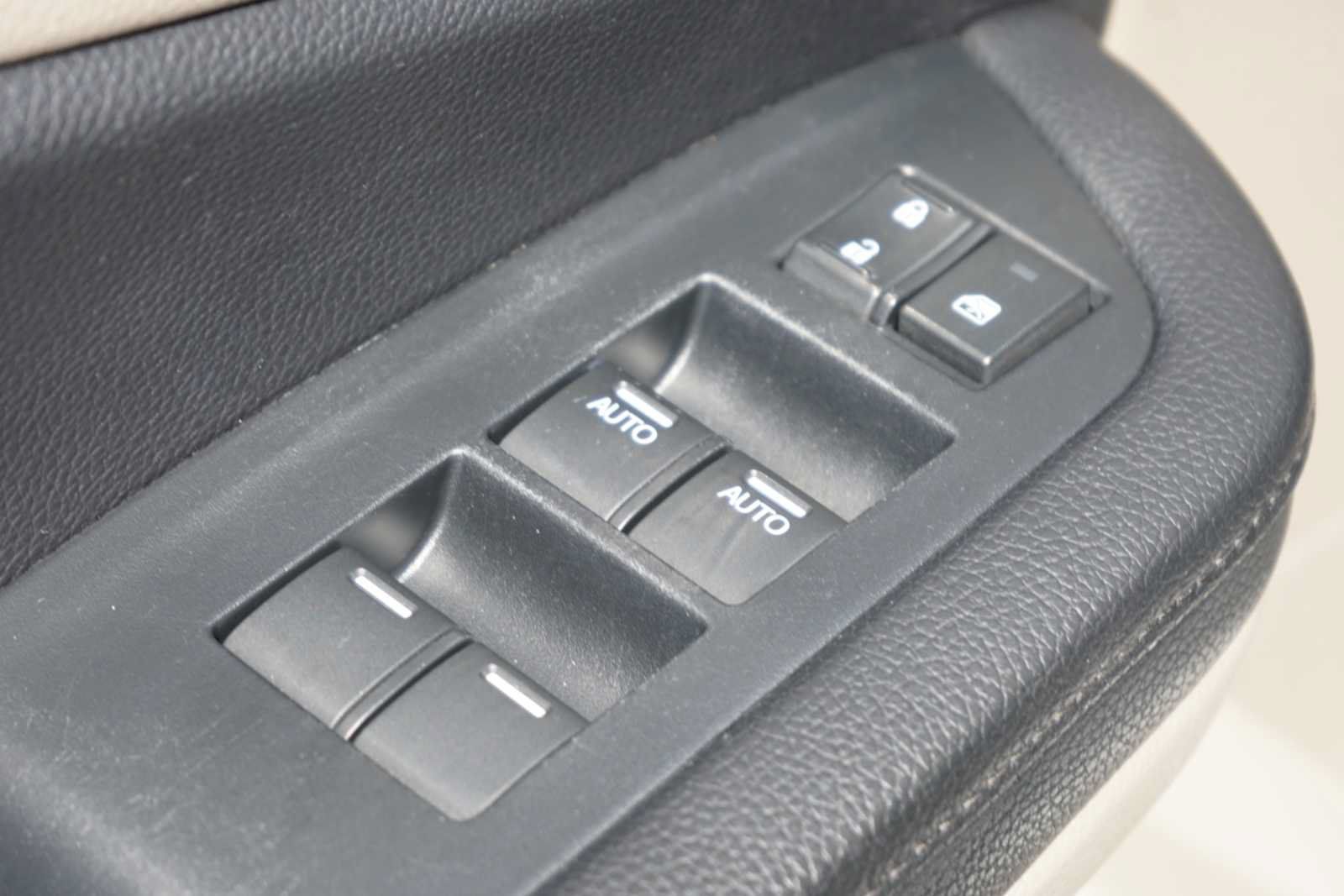 Used 2021 Honda Pilot EX-L image 16