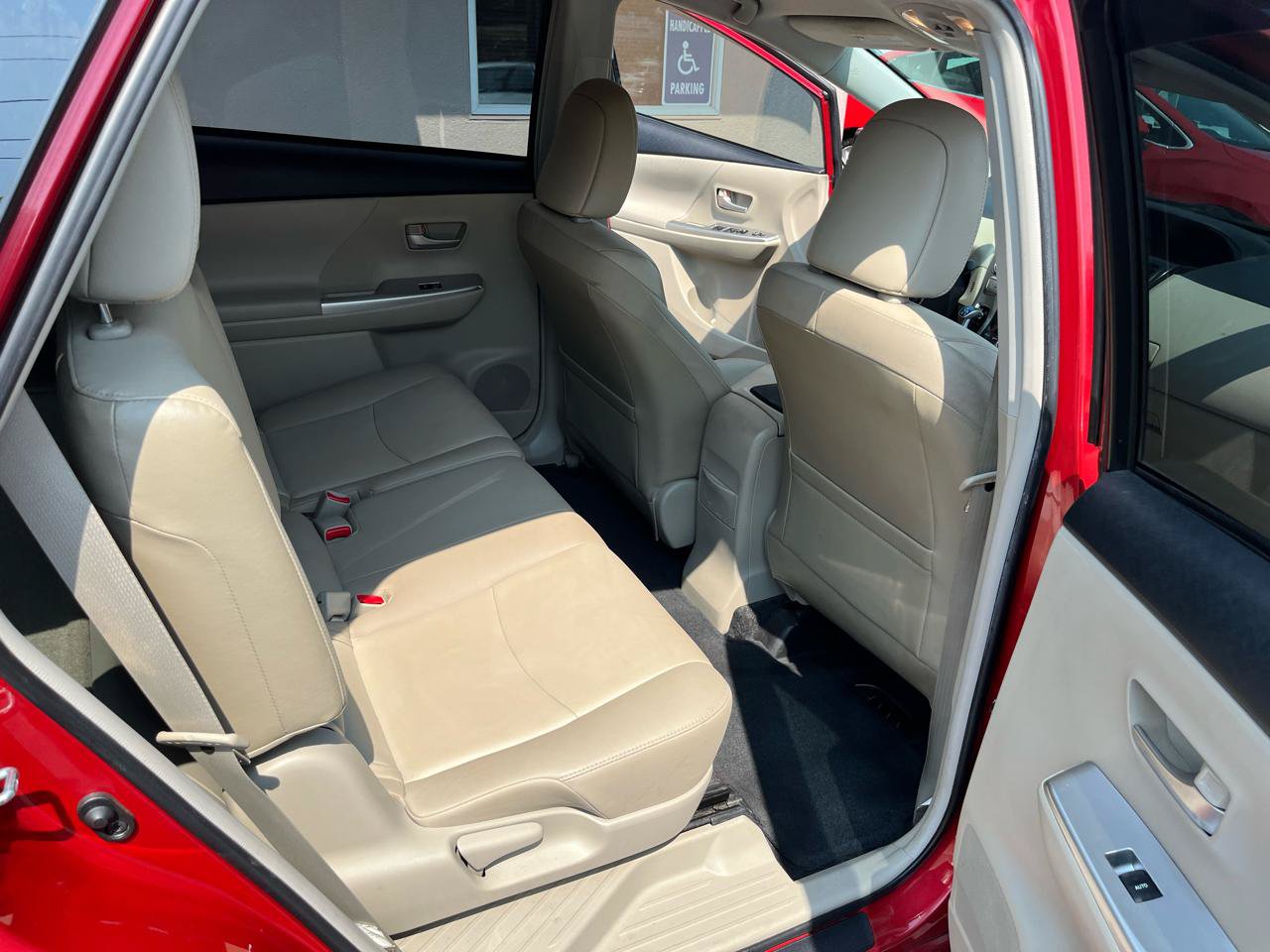 Used 2014 Toyota Prius V Five FWD image 31