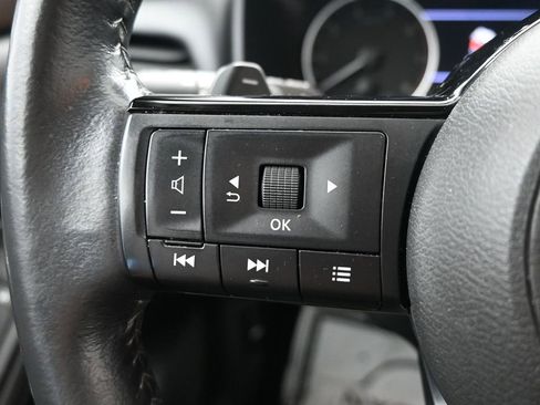 Used 2023 Nissan Rogue SL w/ SL Premium Package image 27