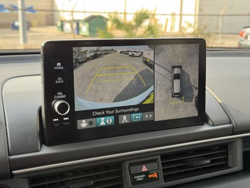 Used 2023 Honda Pilot Elite image 23