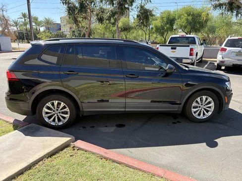 Used 2018 Volkswagen Tiguan S image 7