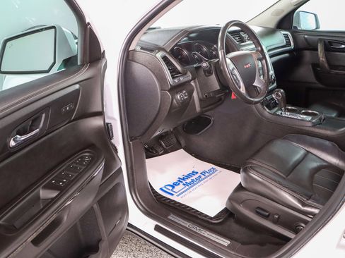 Used 2017 GMC Acadia Limited SLT image 3