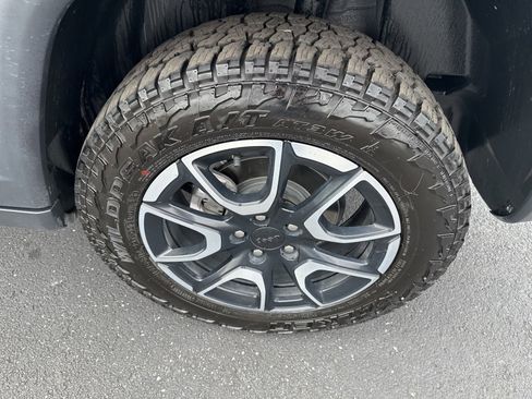 Used 2024 Jeep Compass Trailhawk image 12