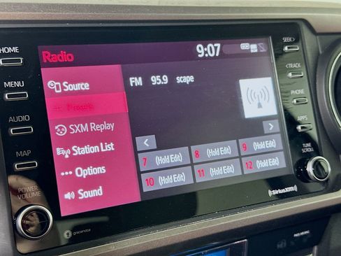 Used 2022 Toyota Tacoma SR5 w/ Technology Package image 28