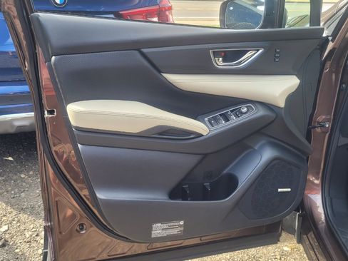 Used 2019 Subaru Ascent Limited w/ Popular Package #3 image 10