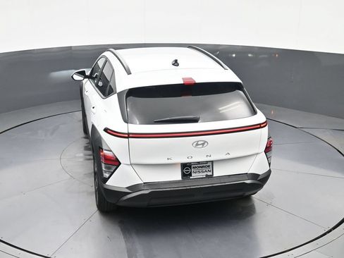 Used 2025 Hyundai Kona SEL FWD image 29