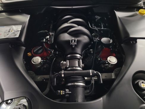 Used 2018 Maserati GranTurismo Sport image 35