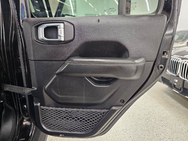 Used 2020 Jeep Wrangler Unlimited Sahara AWD/4WD image 36