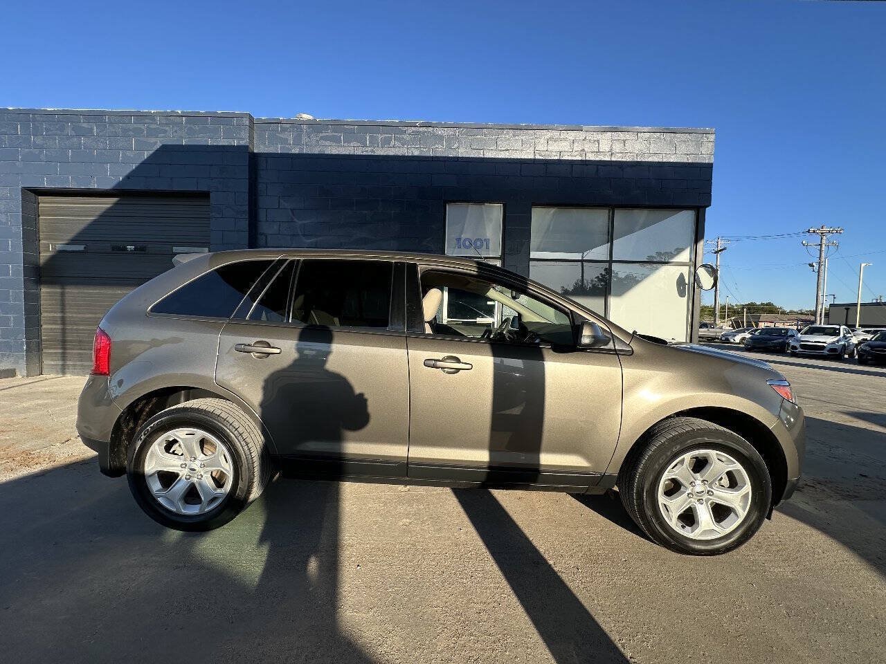 Used 2012 Ford Edge SEL FWD image 9