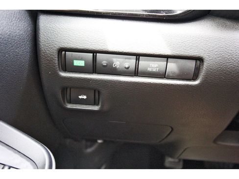 Used 2023 Nissan Sentra SV w/ SV Premium Package FWD image 22
