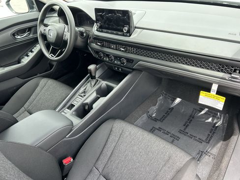 New 2025 Honda Accord SE image 10