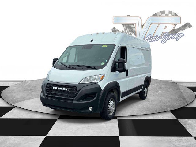 Used 2024 RAM ProMaster 2500 w/ Convenience Group FWD image 3