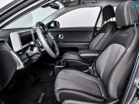 Used 2024 Hyundai Ioniq 5 SEL image 13