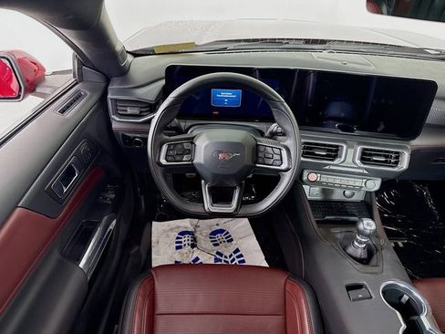 Used 2024 Ford Mustang GT Premium image 23