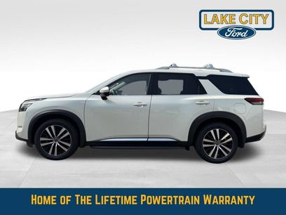 Used 2023 Nissan Pathfinder Platinum w/ Lighting Package (N93)