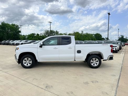 Used 2021 Chevrolet Silverado 1500 LT w/ Safety Package II AWD/4WD image 9