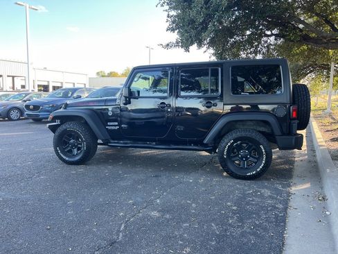 Used 2017 Jeep Wrangler Unlimited Sport w/ Connectivity Group image 4