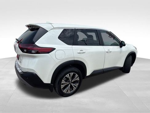 Used 2022 Nissan Rogue SV FWD image 7