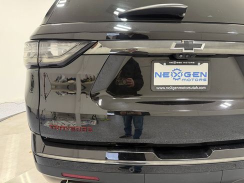 Used 2021 Chevrolet Traverse Premier w/ Redline Edition image 62