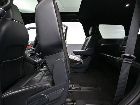 Used 2024 Lincoln Navigator Reserve image 41