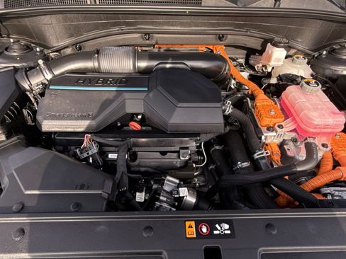 Certified 2023 Hyundai Santa Fe SEL Premium image 28