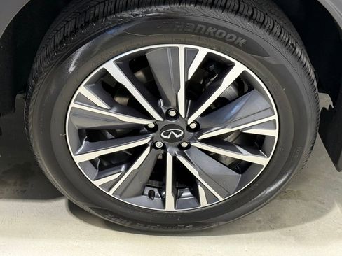 Certified 2026 INFINITI QX60 Luxe w/ Family Package AWD/4WD image 8