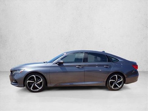 Used 2018 Honda Accord Sport image 2