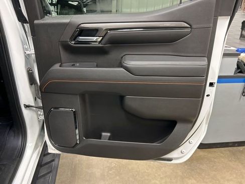 Used 2022 GMC Sierra 1500 AT4 w/ AT4 Premium Package image 29