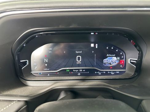 Used 2023 GMC Yukon Denali Ultimate image 25