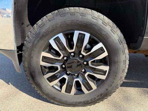 Used 2018 Chevrolet Silverado 2500 LT w/ All Star Edition image 18