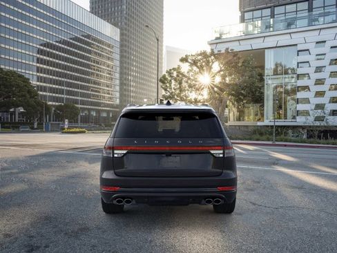 New 2026 Lincoln Aviator Reserve AWD/4WD image 5