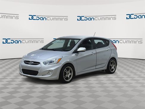 Used 2015 Hyundai Accent Sport image 4