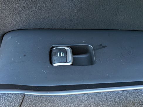 Used 2022 Kia Sorento S image 29