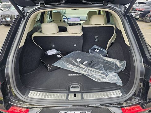 New 2026 Genesis GV70 2.5T Advanced AWD/4WD image 24