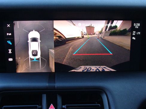 Used 2022 Porsche Taycan image 26