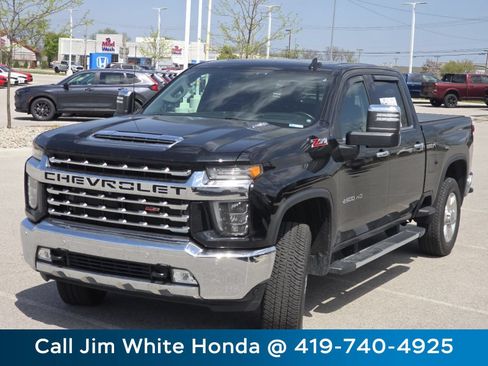 Used 2020 Chevrolet Silverado 2500 LTZ w/ LTZ Plus Package AWD/4WD image 13