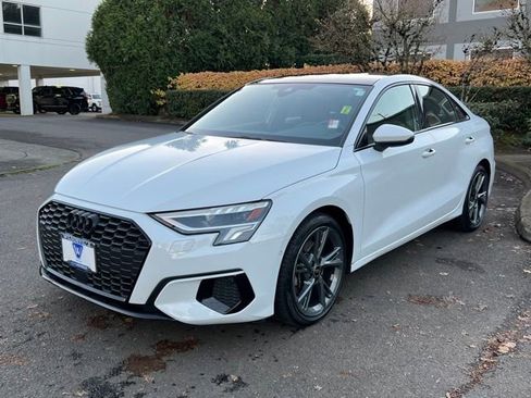 Used 2024 Audi A3 2.0T Premium Plus w/ Premium Plus Package image 3
