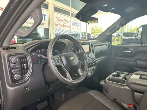 Certified 2023 Chevrolet Silverado 1500 Custom AWD/4WD image 10