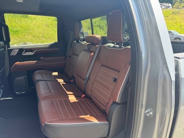 Certified 2025 GMC Sierra 1500 Denali Ultimate AWD/4WD image 23